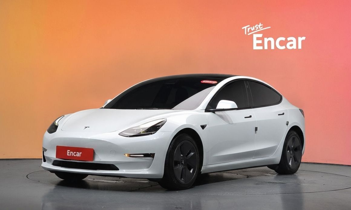 Tesla Model 3 2022