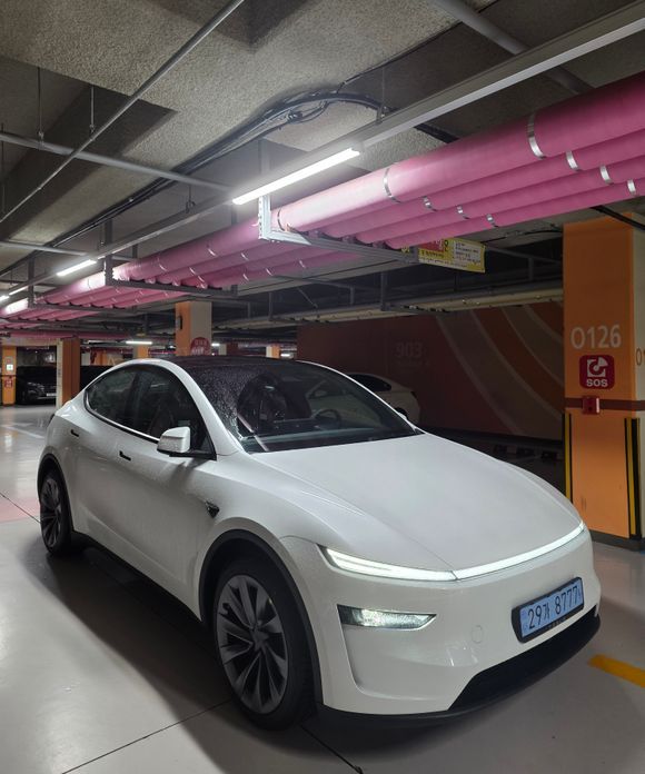 Tesla Model Y 2026