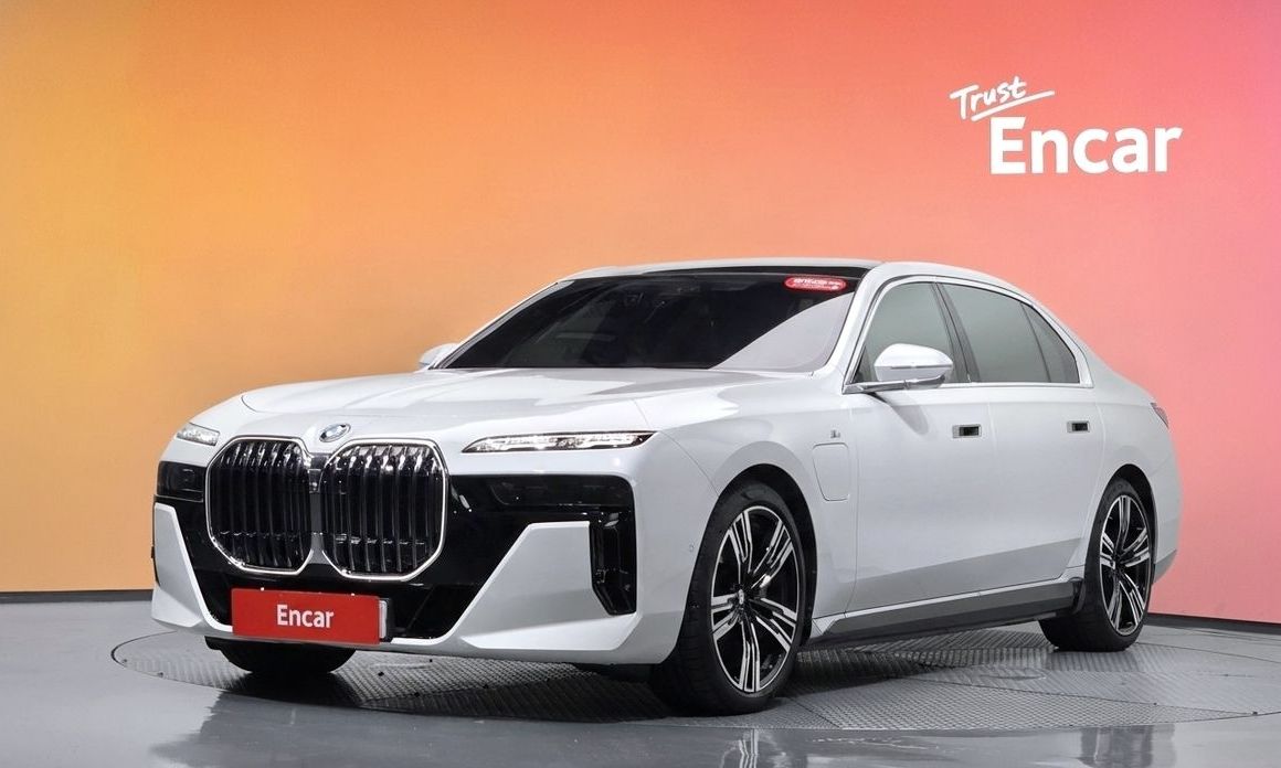 BMW 7-Series 2023