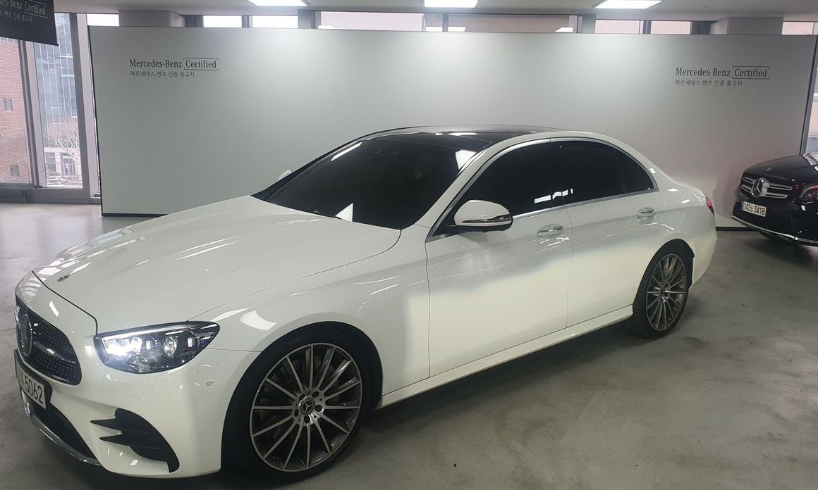 Mercedes-Benz E-Class 2022