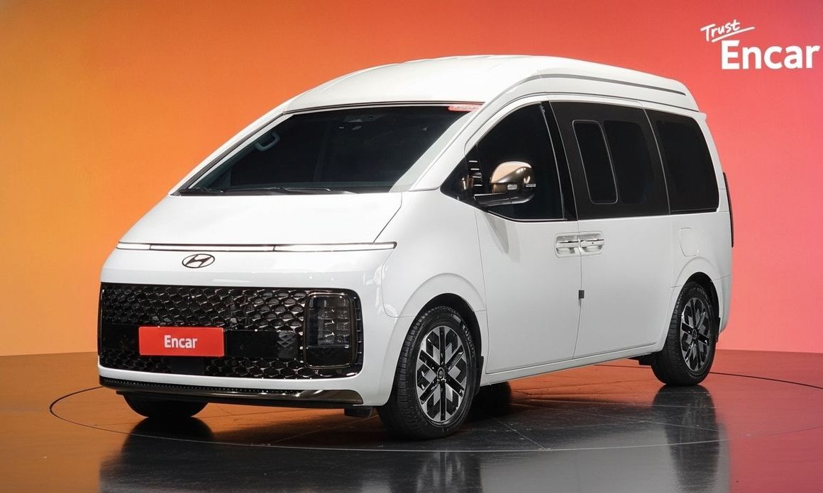 Hyundai Staria 2025