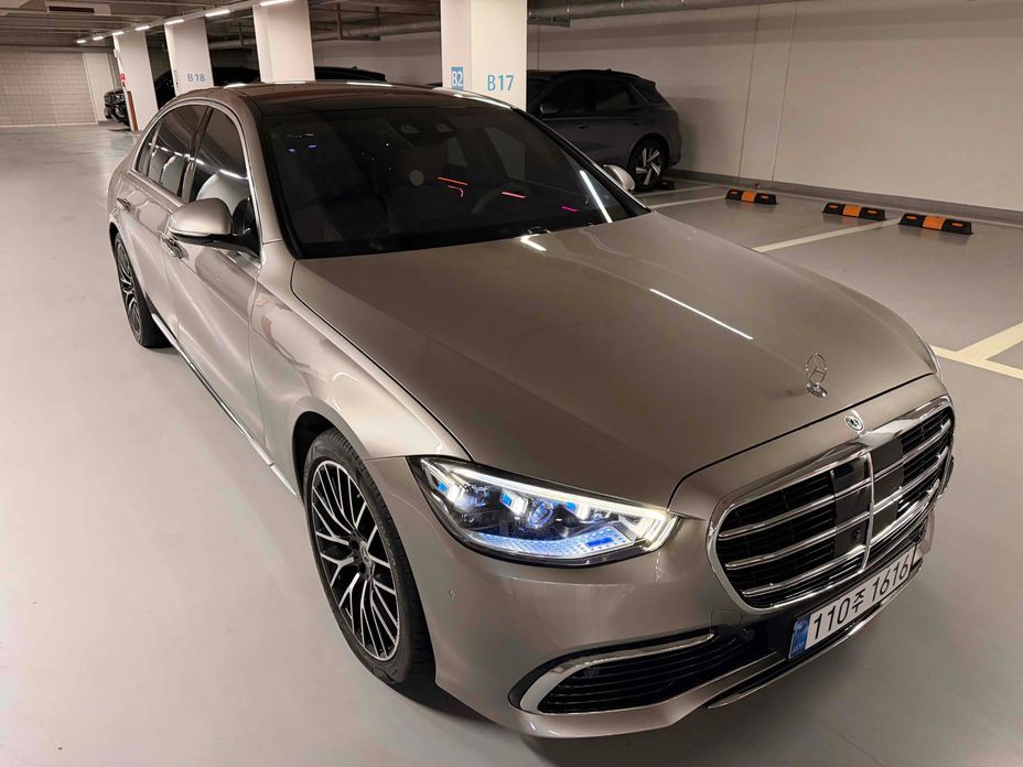 Mercedes-Benz S-Class 2024