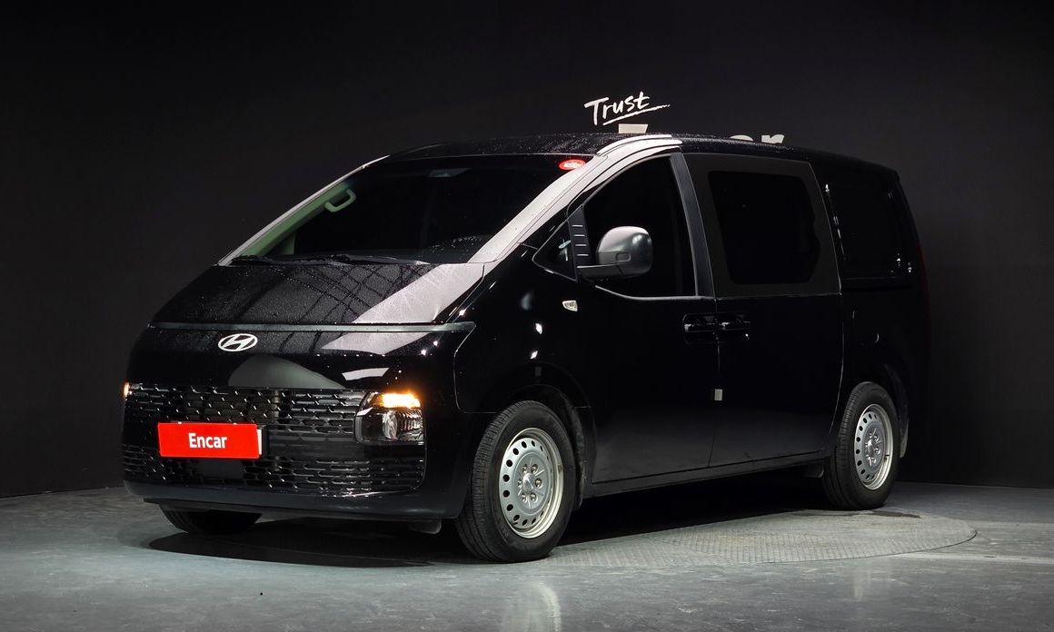 Hyundai Staria 2025
