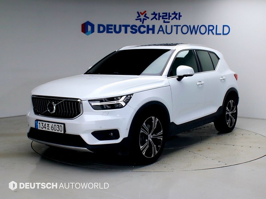 Volvo XC40 2021