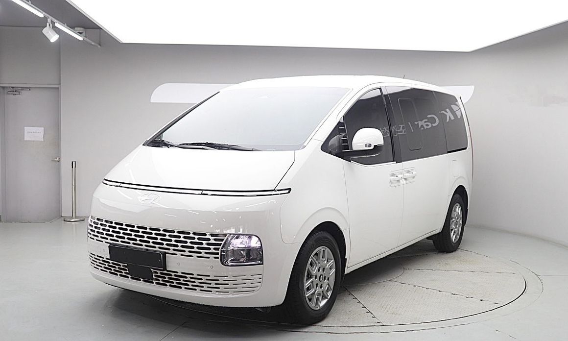 Hyundai Staria 2025