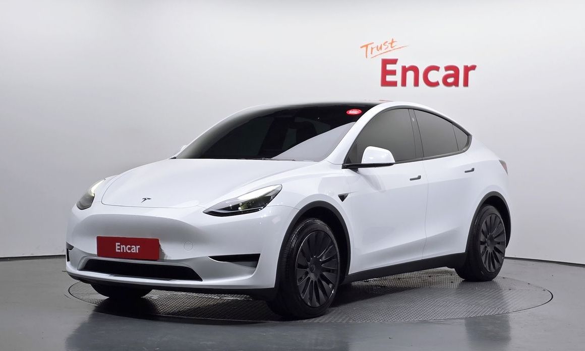 Tesla Model Y 2023