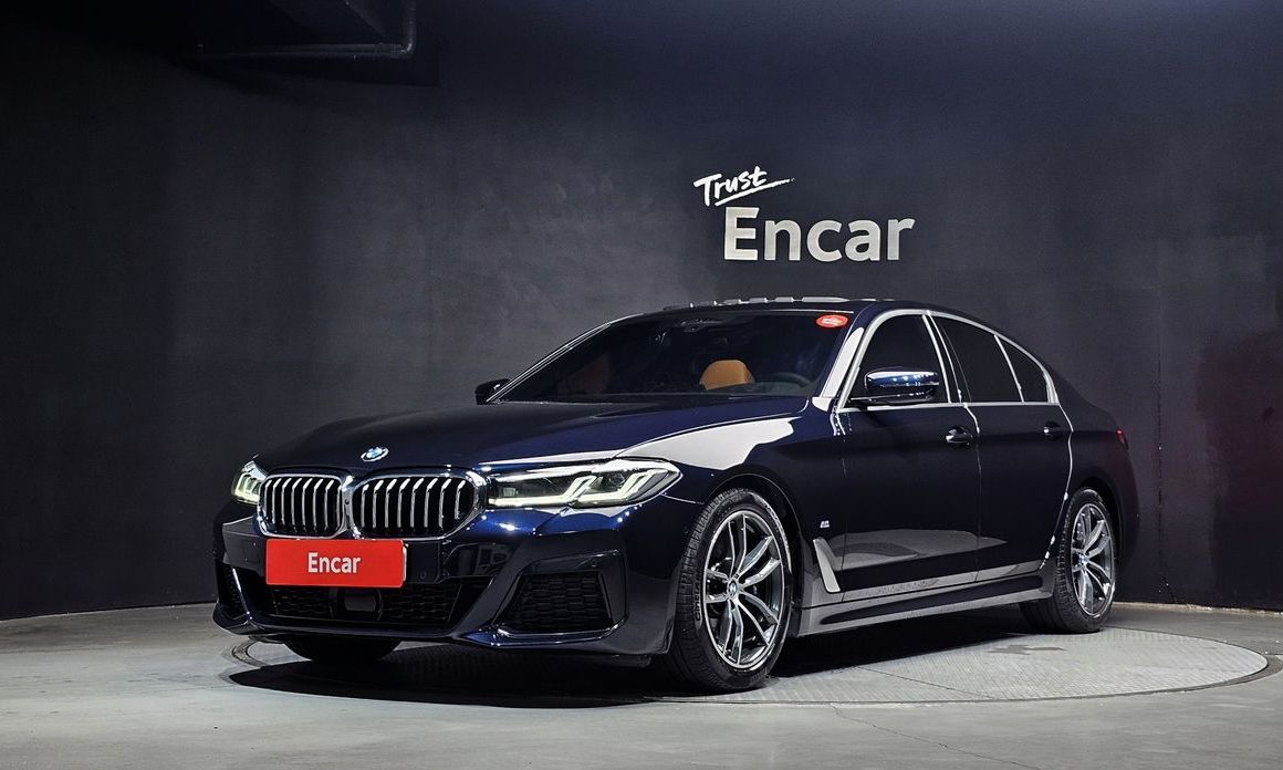 BMW 5-Series 2023
