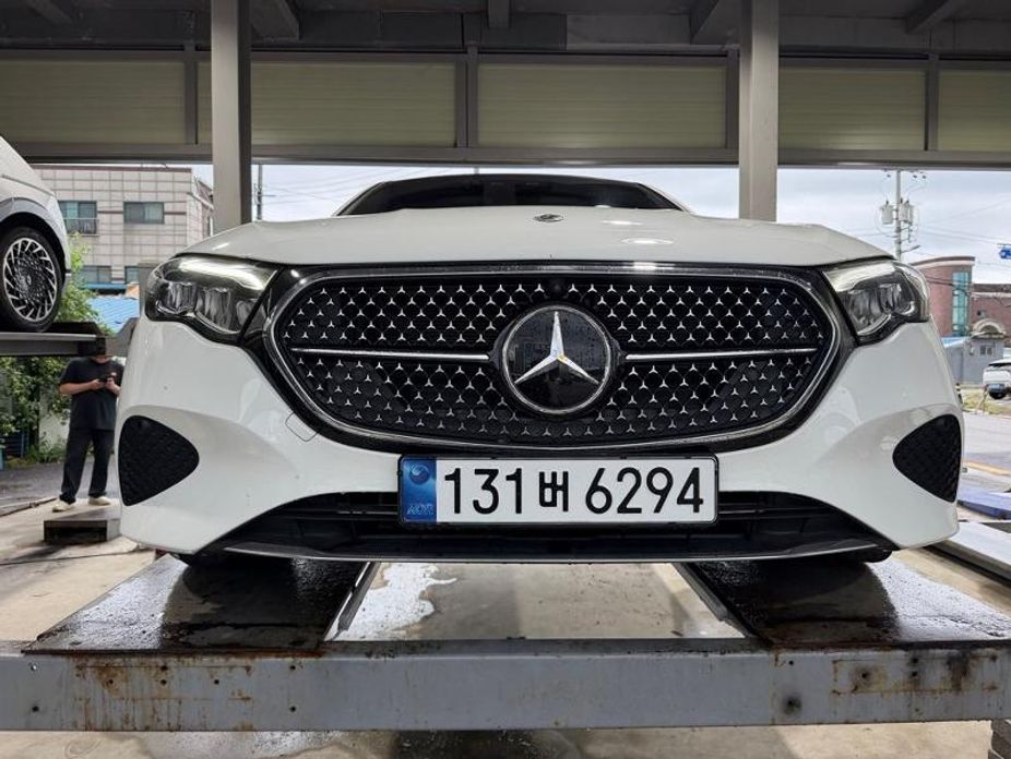 Mercedes-Benz E-Class 2025