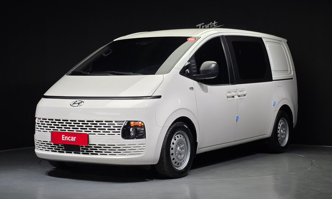 Hyundai Staria 2022