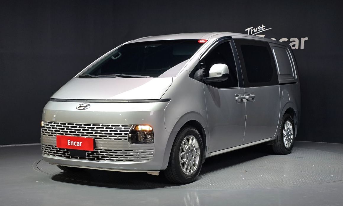 Hyundai Staria 2023