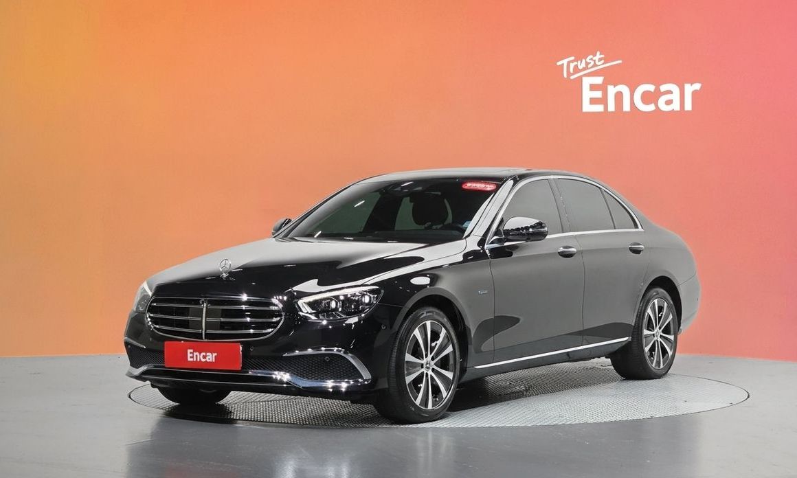 Mercedes-Benz E-Class 2021
