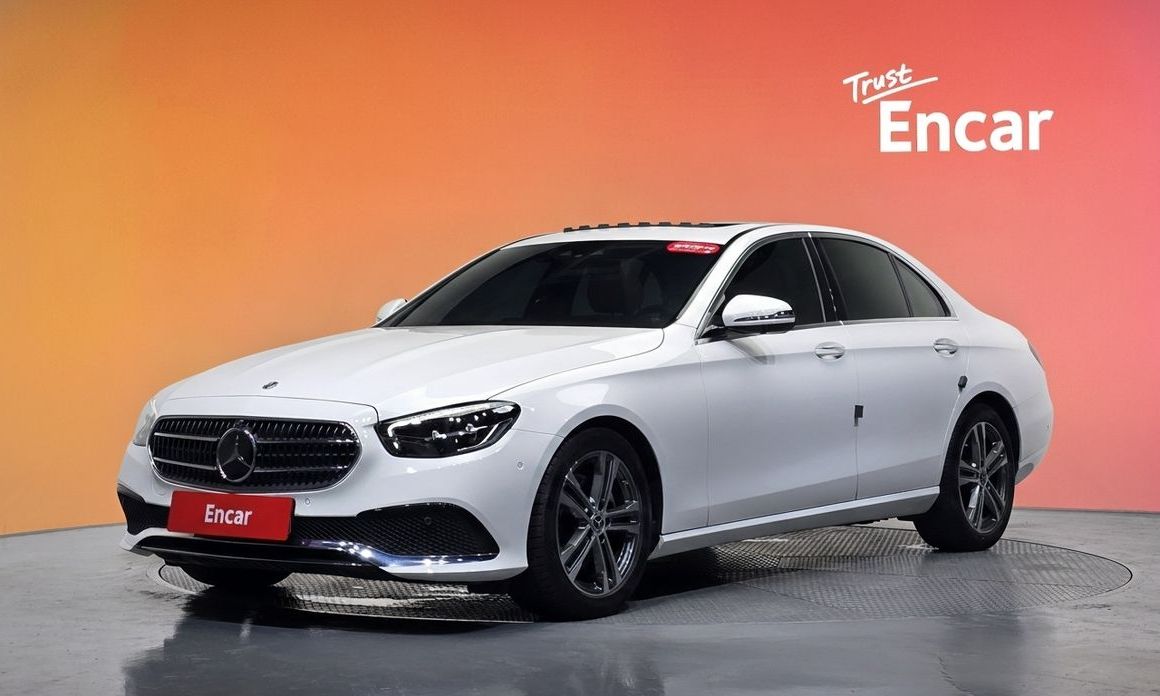 Mercedes-Benz E-Class 2023