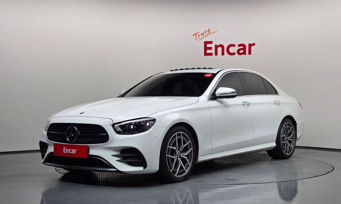 Mercedes-Benz E-Class 2022