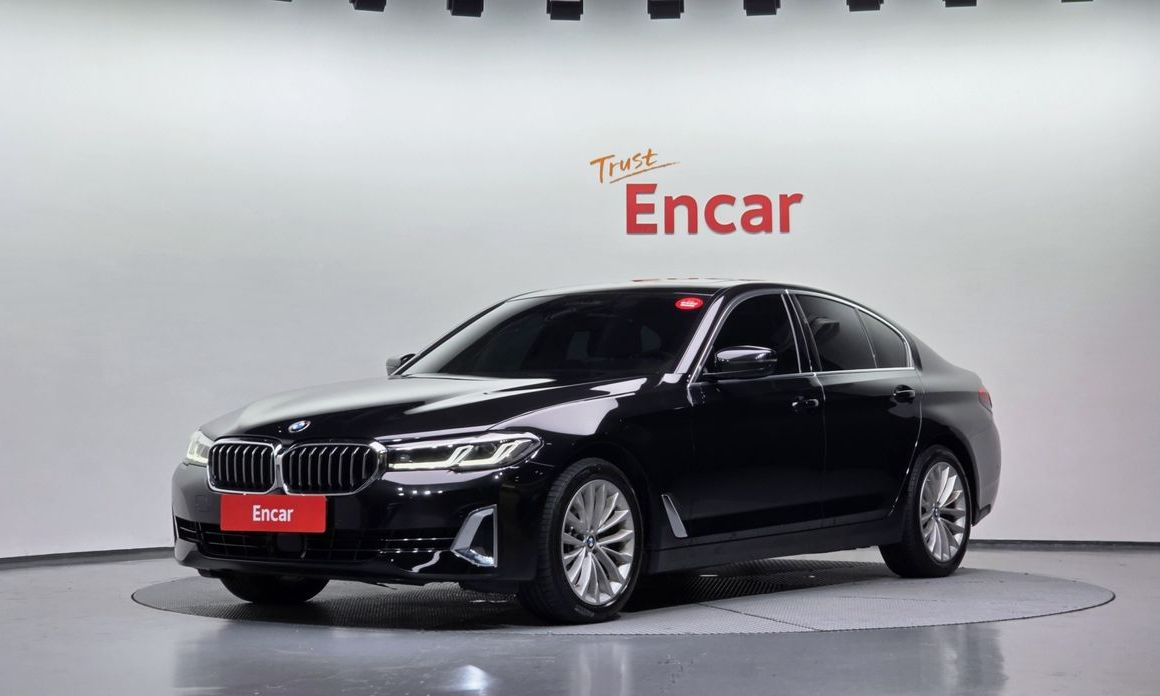 BMW 5-Series 2023