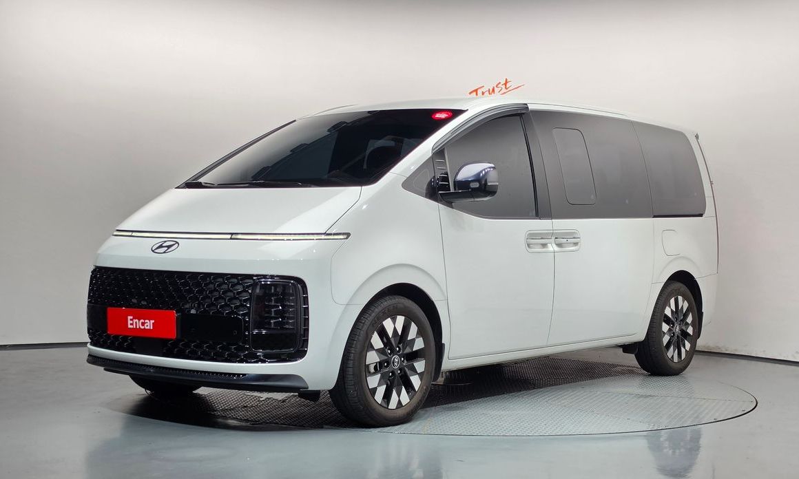 Hyundai Staria 2025