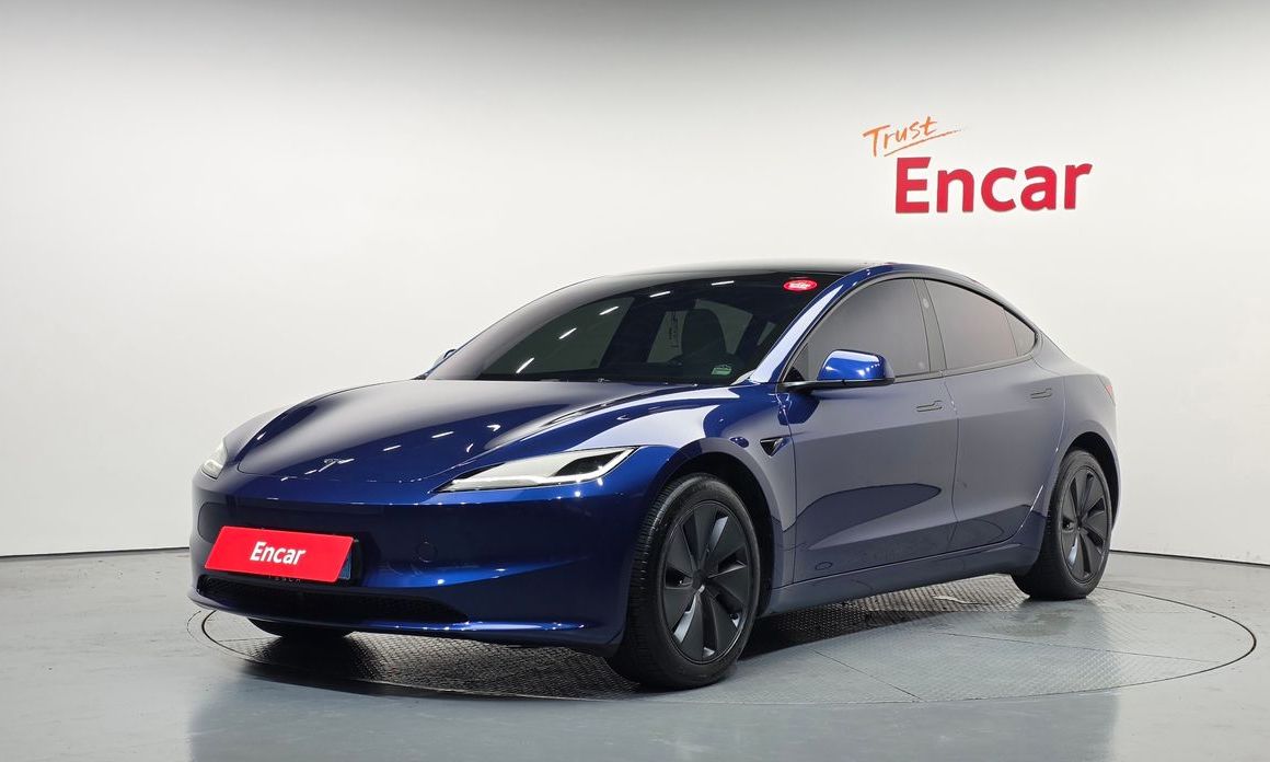 Tesla Model 3 2024