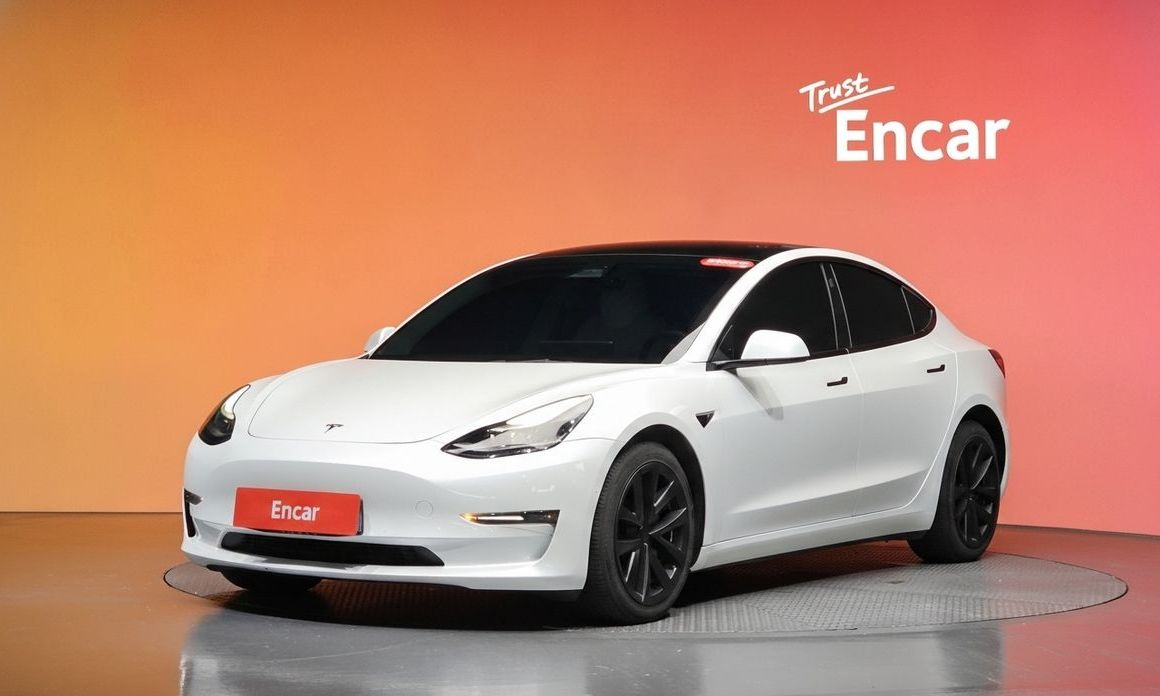 Tesla Model 3 2022