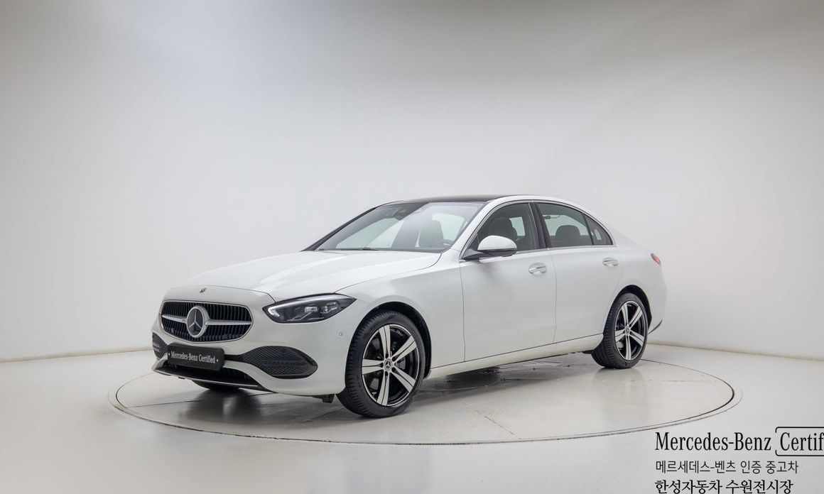 Mercedes-Benz C-Class 2026