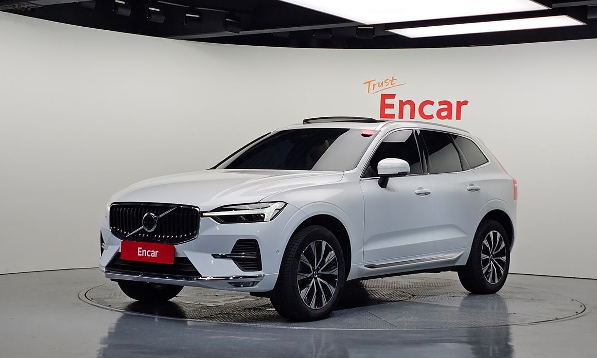 Volvo XC60 2025