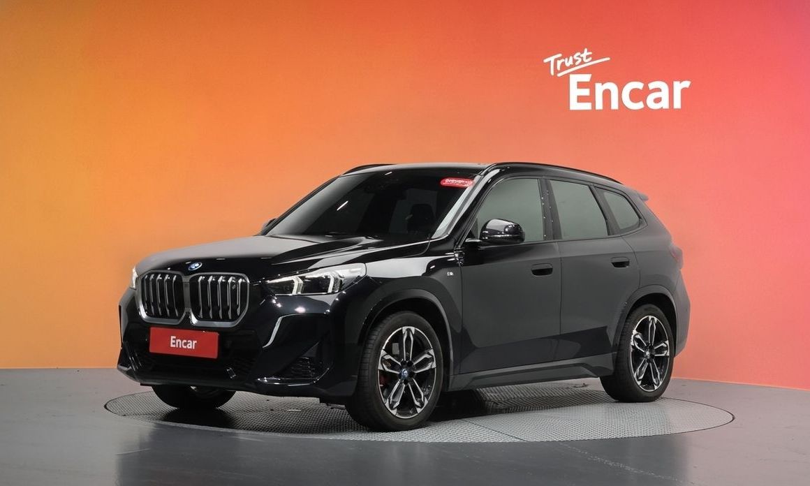 BMW iX1 2023