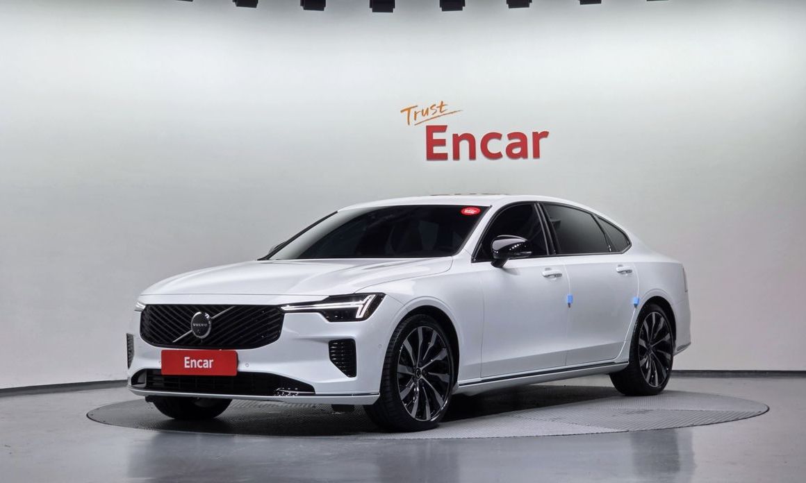 Volvo S90 2026