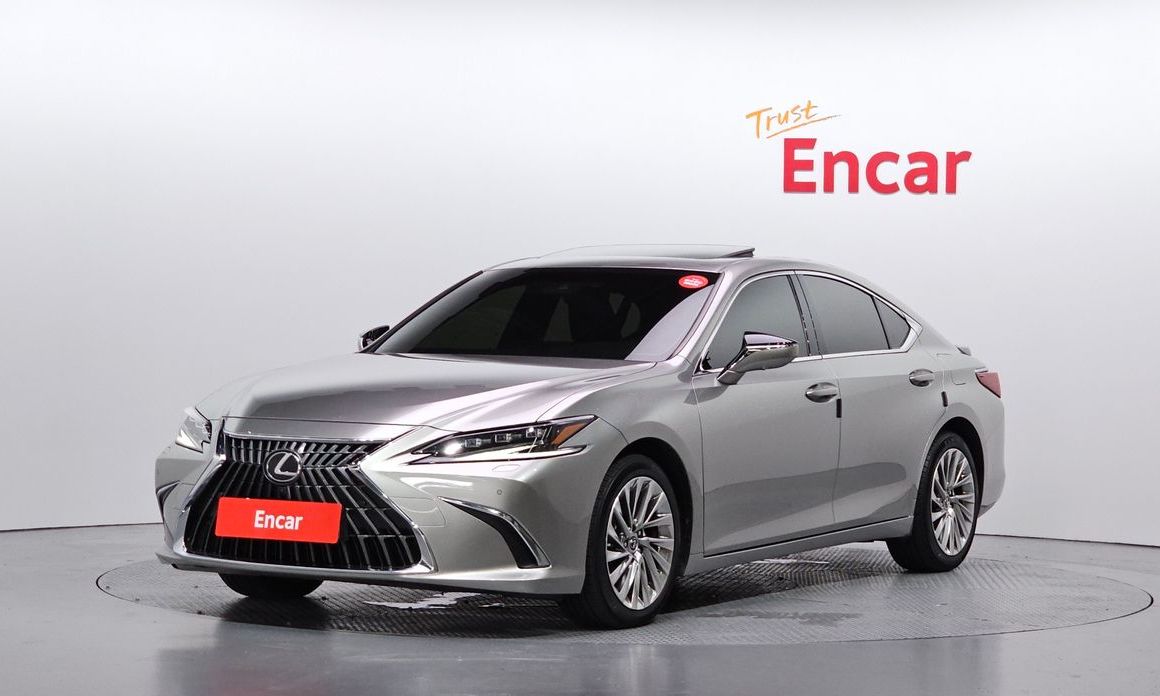 Lexus ES 2023