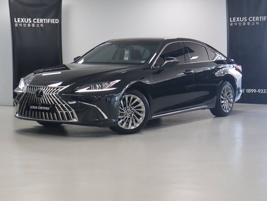 Lexus ES 2026
