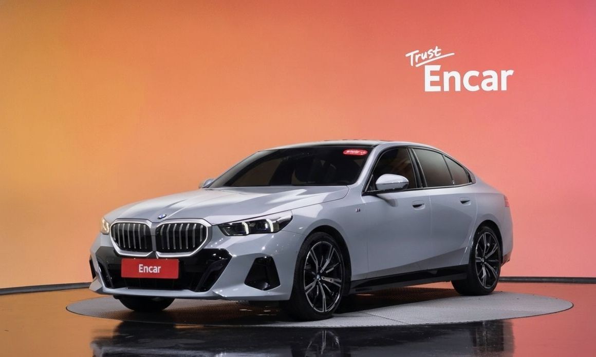 BMW 5-Series 2024