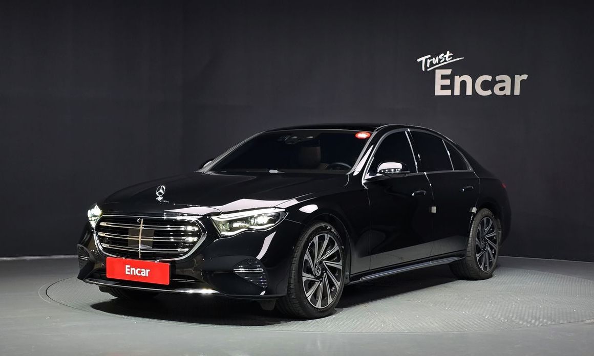 Mercedes-Benz E-Class 2025