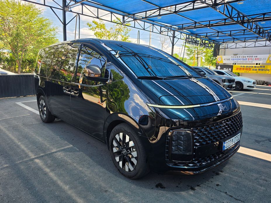 Hyundai Staria 2025