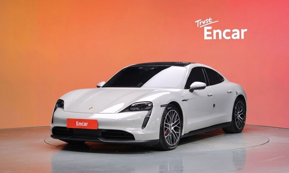 Porsche Taycan 2023