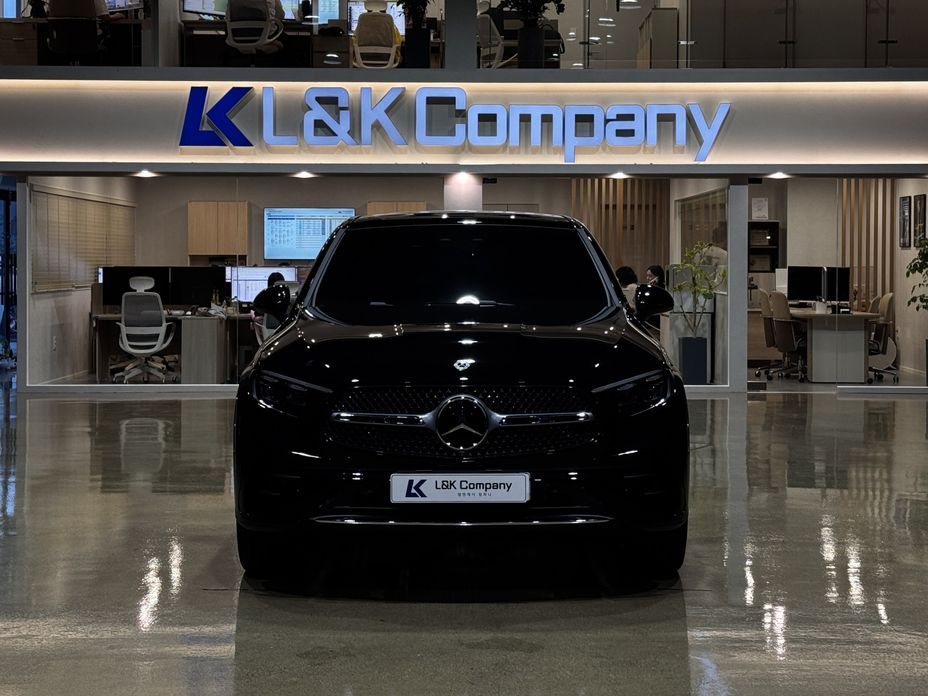 Mercedes-Benz GLC-Class 2026