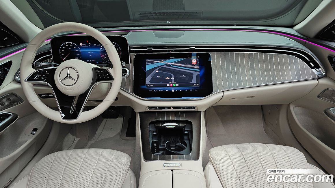 Mercedes-Benz E-Class 2024