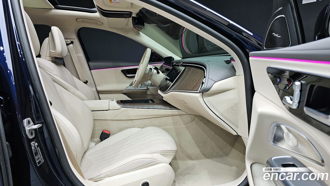 Mercedes-Benz E-Class 2024