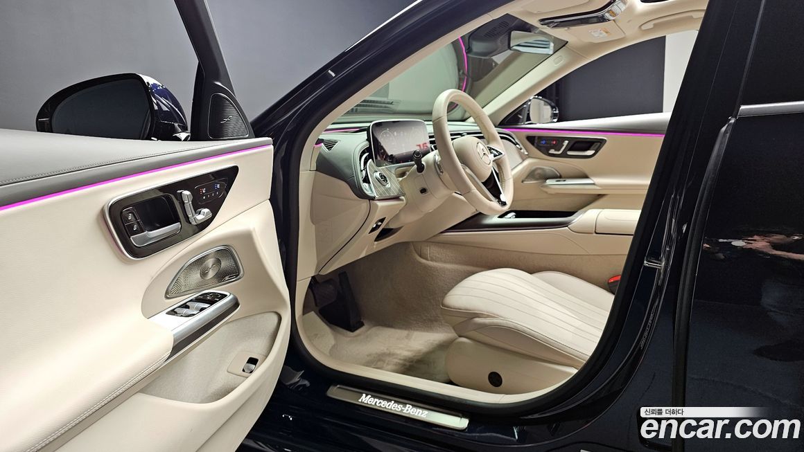 Mercedes-Benz E-Class 2024