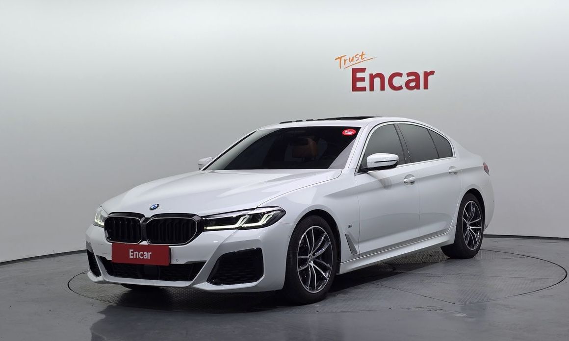 BMW 5-Series 2023