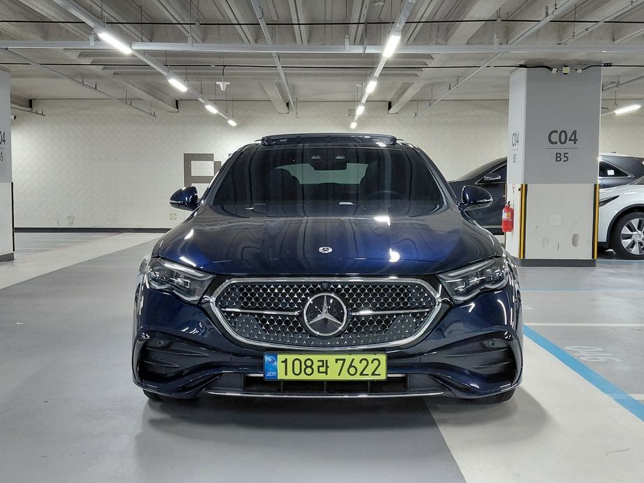 Mercedes-Benz E-Class 2024