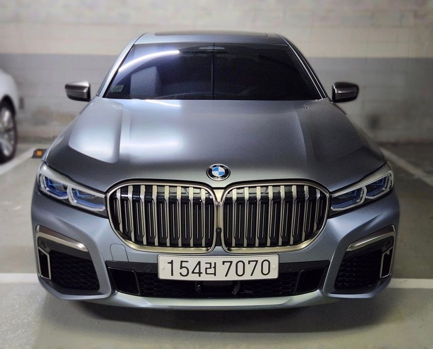 BMW 7-Series 2021