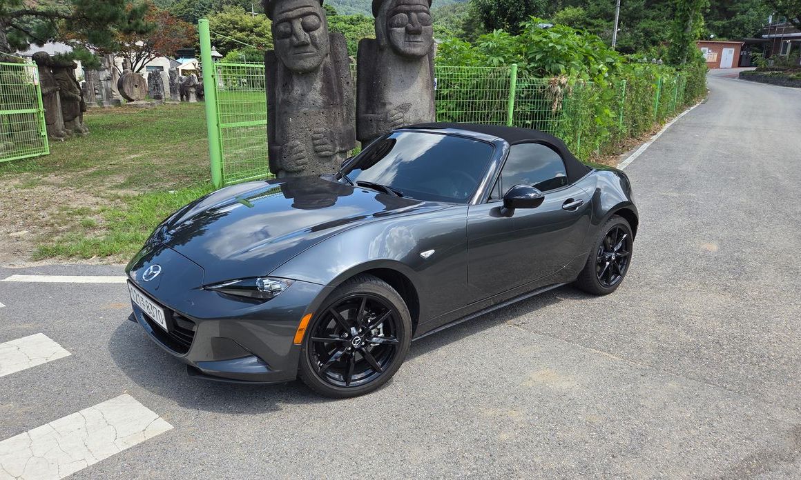 Mazda MX-5 Miata 2022