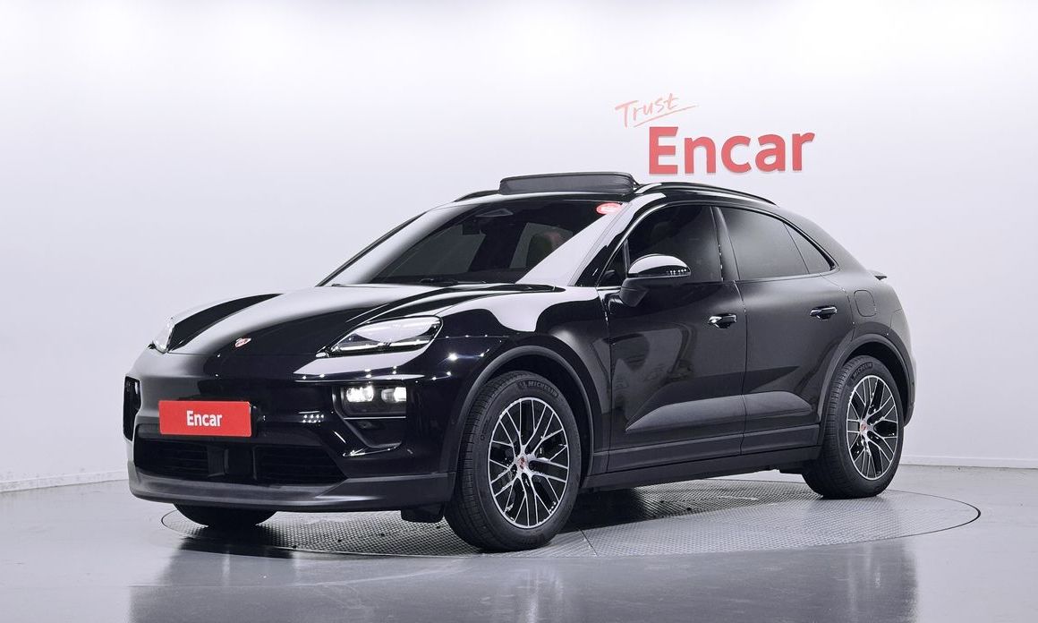 Porsche Macan 2025