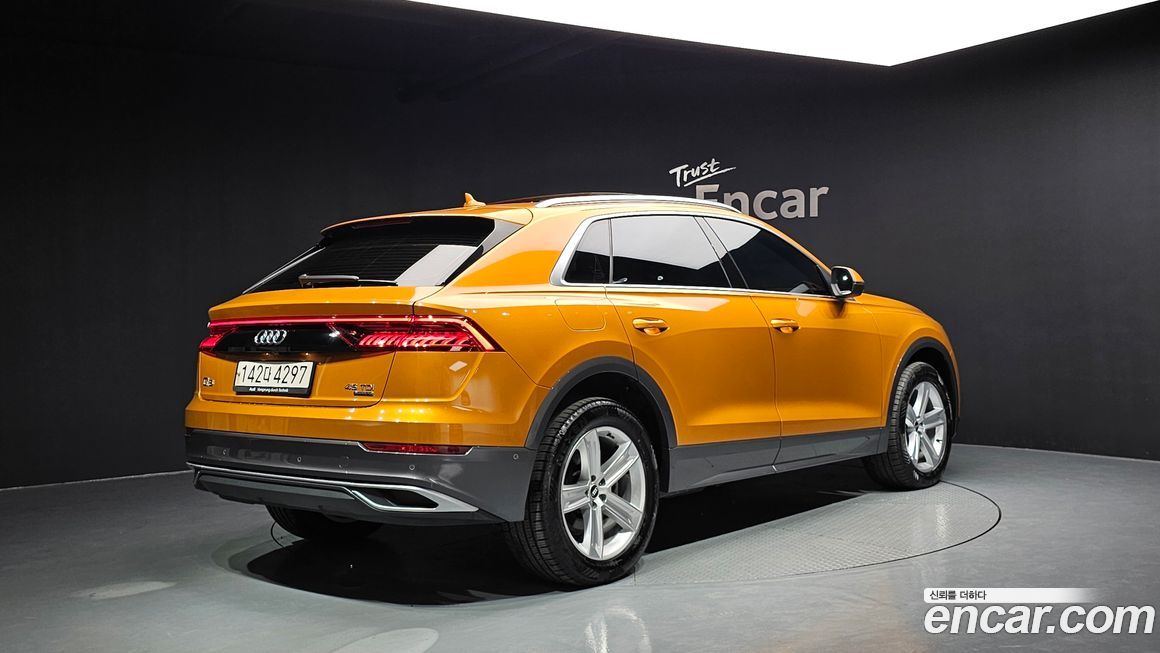 Audi Q8 2021
