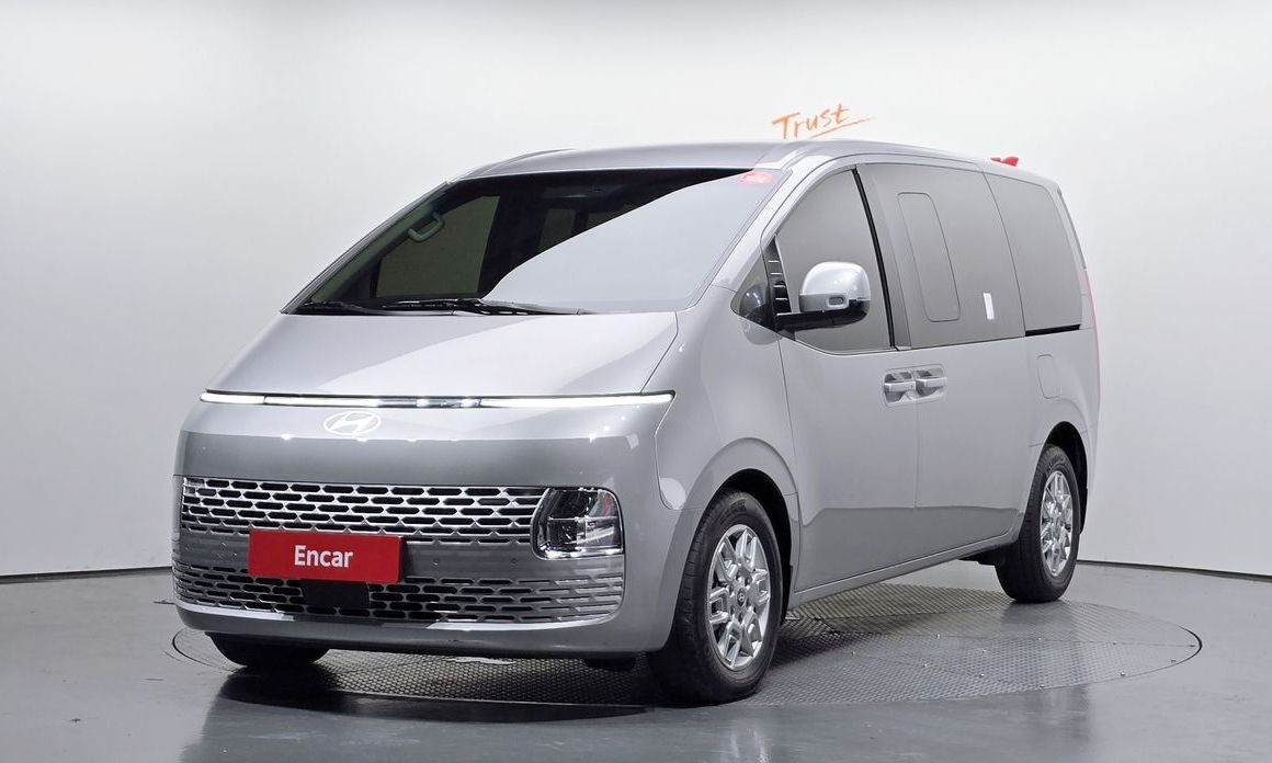 Hyundai Staria 2025