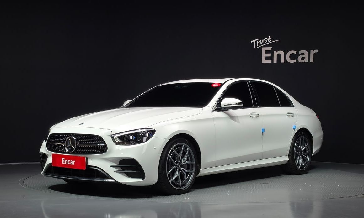 Mercedes-Benz E-Class 2022