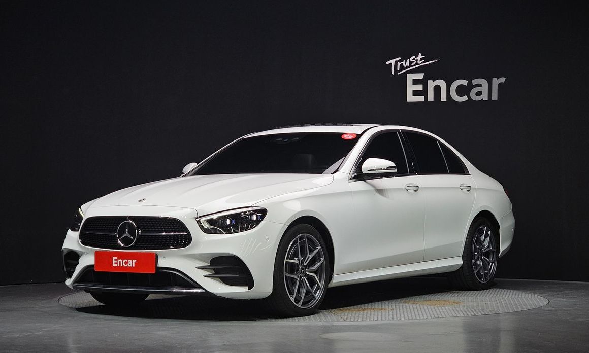Mercedes-Benz E-Class 2023