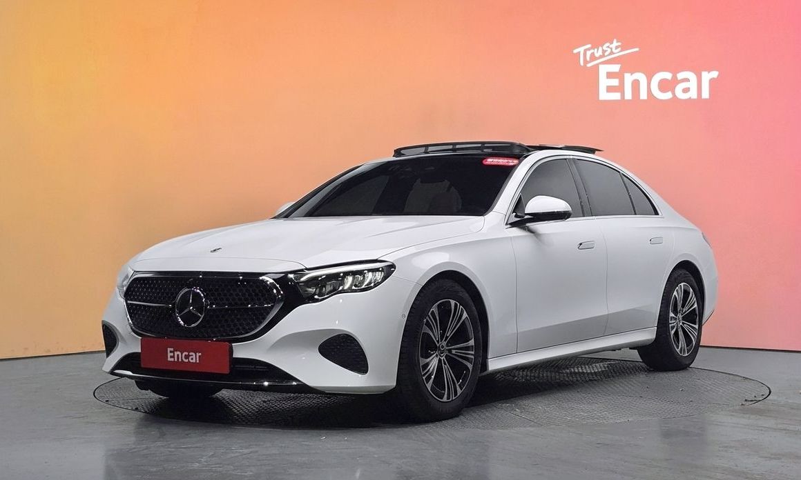 Mercedes-Benz E-Class 2024