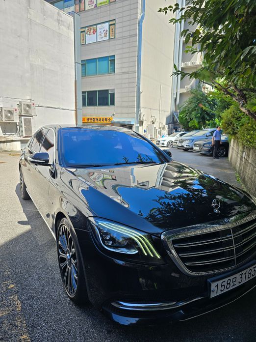 Mercedes-Benz S-Class 2020
