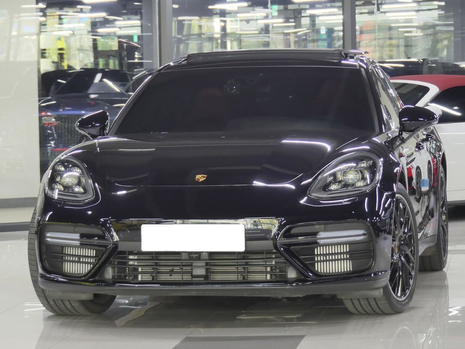 Porsche Panamera 2019