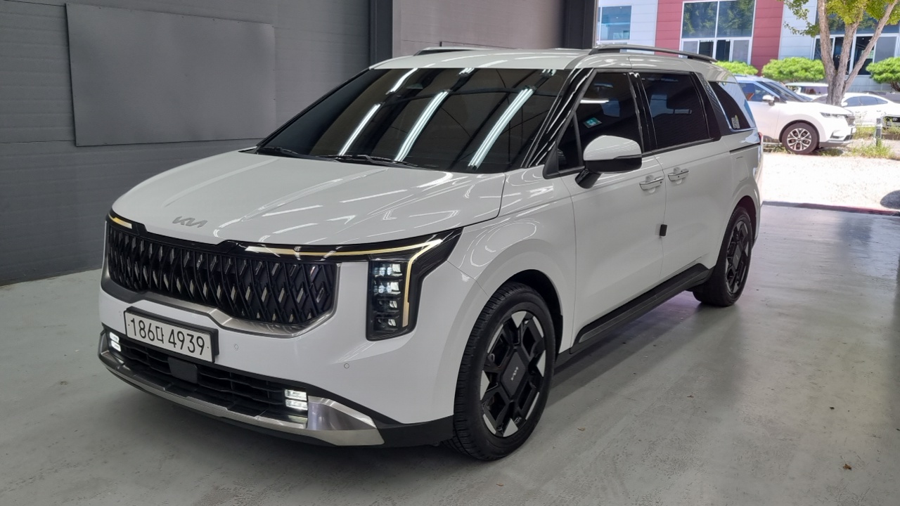 Kia Canival 2024