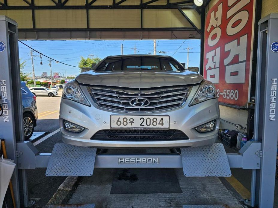 Hyundai Grandeur 2011