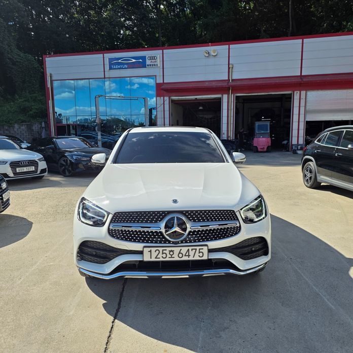 Mercedes-Benz GLC-Class 2023
